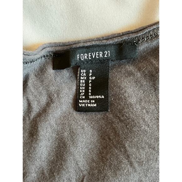 Forever 21 charcoal, gray distressed t-shirt with‎ pocket size small - Picture 3 of 5